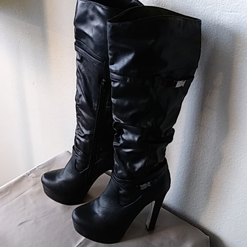 Just Fabulous Black Boots
